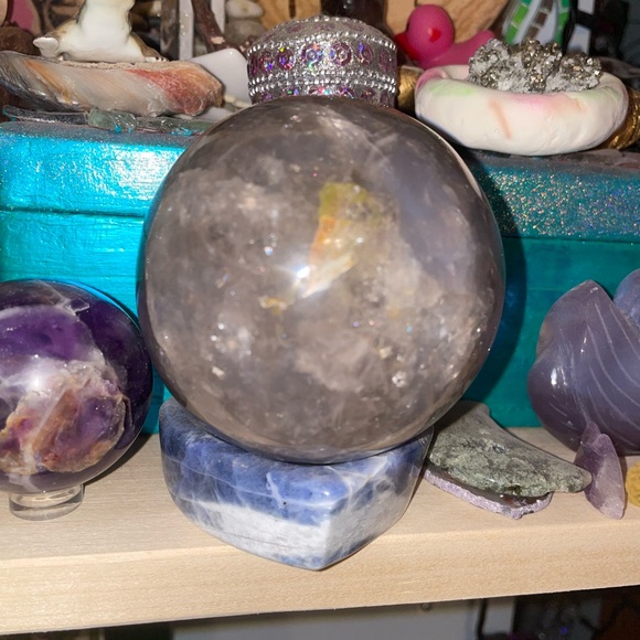Blue rose quartz sphere - Picture 13 of 15